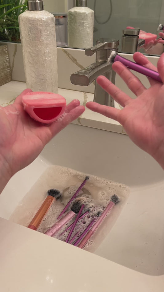 Automatic Makeup Brush Cleaner